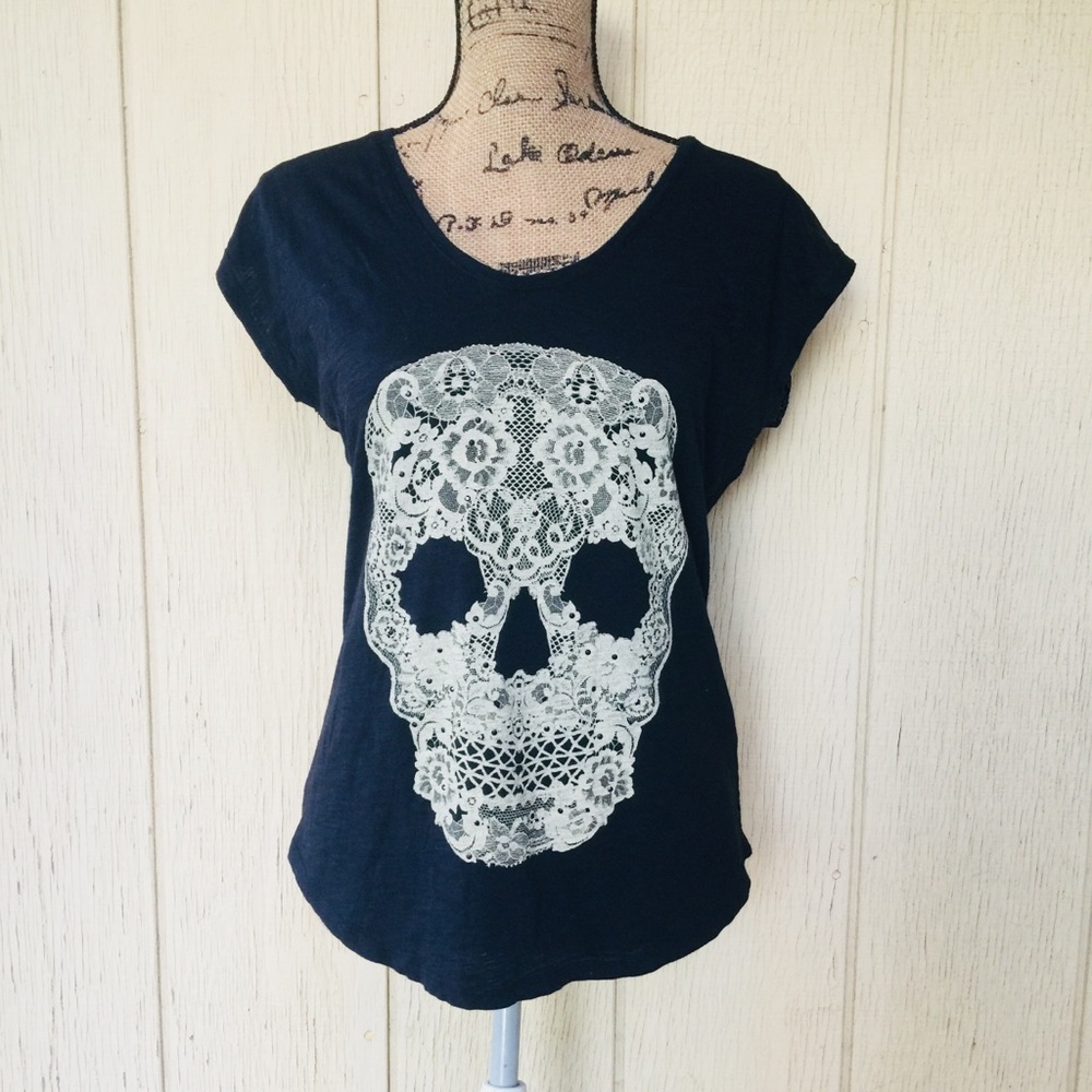 A Cool Women’s  Express Black Blouse-Shirt. SZ S/P